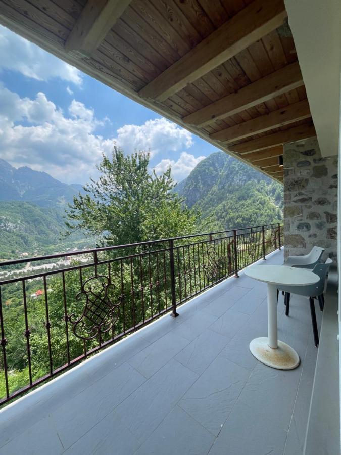 Thethi Paradise & Restaurant Bauernhof Theth