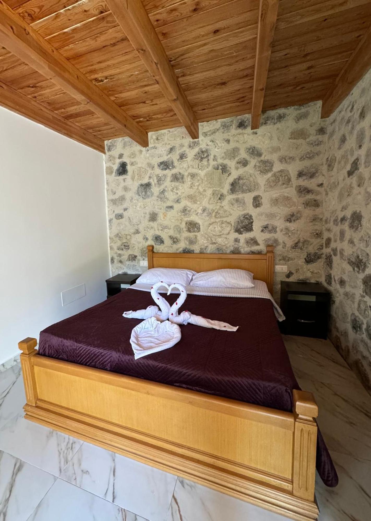 Thethi Paradise & Restaurant Alloggio per agriturismo